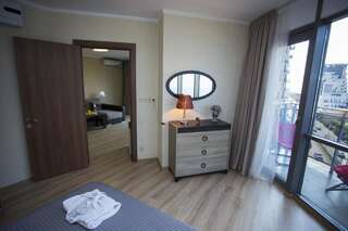 Отель Blue Star Batumi Батуми Апартаменты Делюкс-12