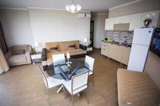 Отель Blue Star Batumi Батуми Апартаменты Делюкс-33